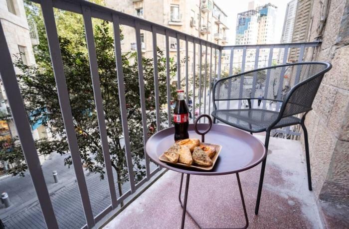 Ben Yehuda, 3 Lovely Flats In The Same Building Jerozolima Zewnętrze zdjęcie